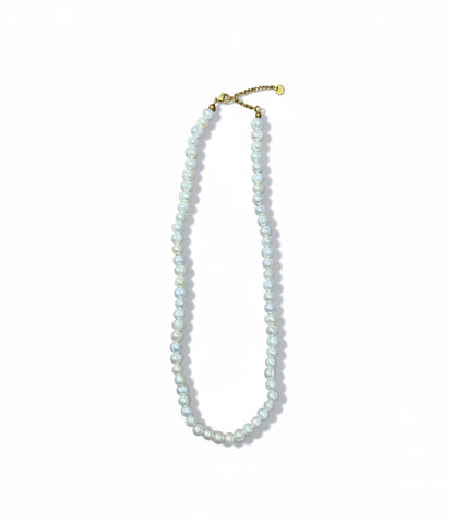 The pearl necklace